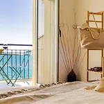 Mari Sea アパート